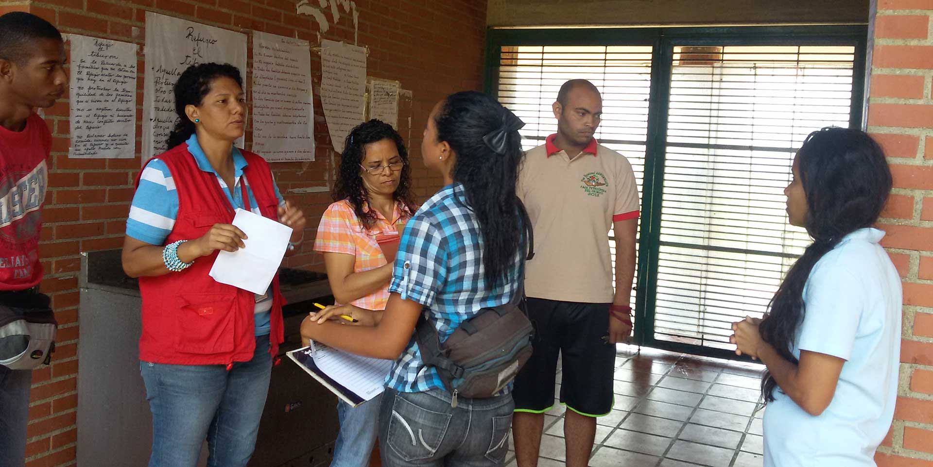 Gobierno Bolivariano despliega abordaje en refugio de la parroquia El Junquito